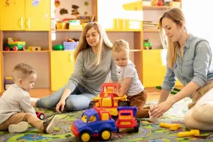 La création réussie d'un projet d'accueil par l'assistant maternel : étapes clés et conseils pratiques